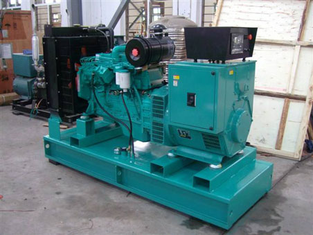金塔200kw康明斯柴油发电机组图片 金塔200kw康明斯柴油发电机组图片